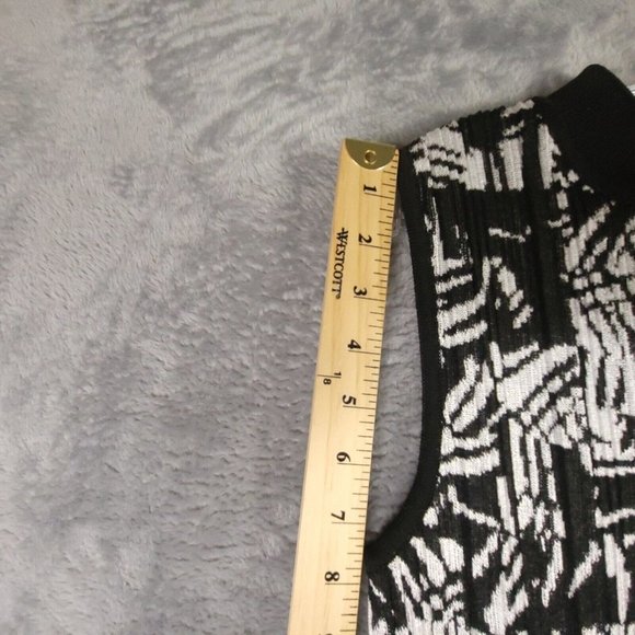 Hugo Boss Womens Blouse Black White Geometric‎ Sleeveless Mock Neck Italy S New - Picture 5 of 8